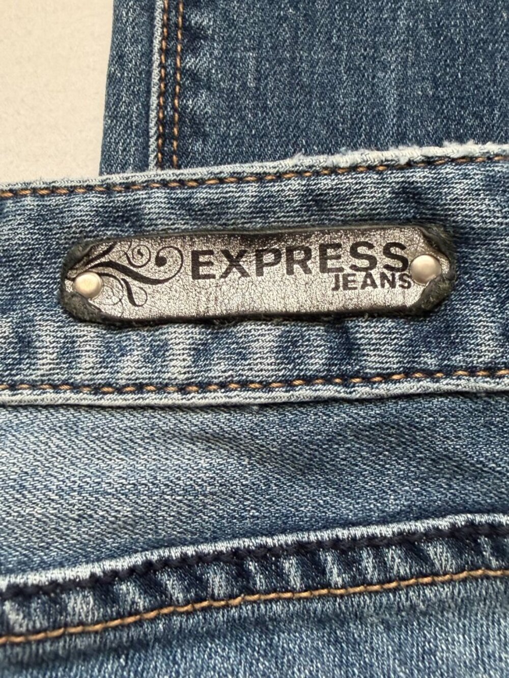 Express Jeans Y2K Low Rise Bootcut Flare Jeans Light Wash Stretch Denim - Picture 13 of 13